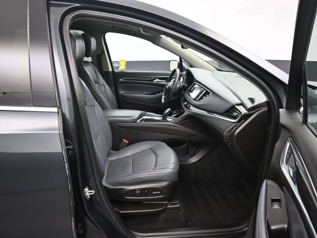 Used 2018 Buick Enclave Essence AWD/4WD image 51