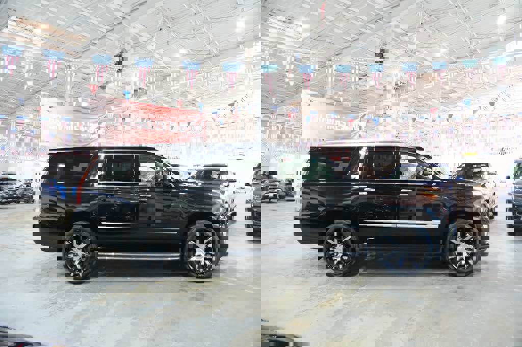 Used 2015 Cadillac Escalade ESV Premium image 14