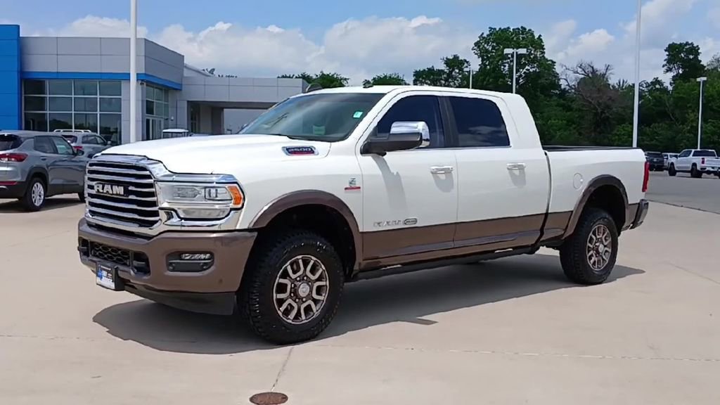 Used 2022 RAM 2500 Limited AWD/4WD image 4