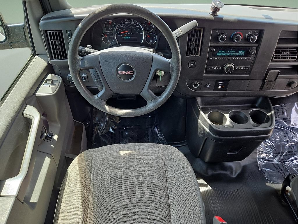 Used 2017 GMC Savana 2500 RWD image 15