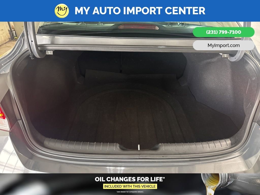 Used 2024 Hyundai Elantra Limited FWD image 27