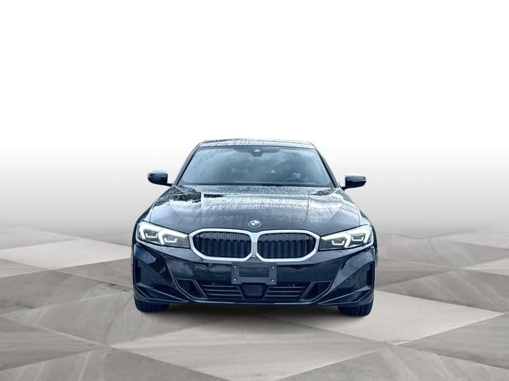 Used 2026 BMW 330i xDrive Sedan AWD/4WD image 3