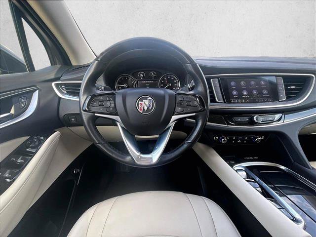 Used 2023 Buick Enclave Essence w/ Sport Touring Edition FWD image 7