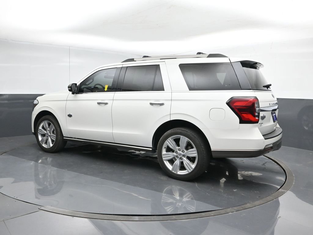 Used 2024 Ford Expedition King Ranch RWD image 3