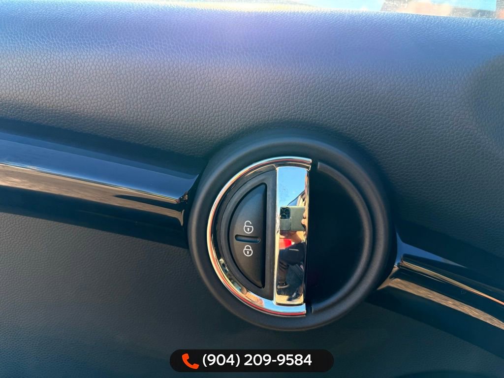 Used 2019 MINI Cooper S w/ Premium Package image 14