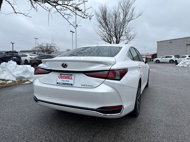 Used 2024 Lexus ES 300h w/ Premium Package image 5