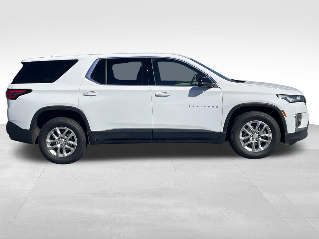 Used 2022 Chevrolet Traverse LS w/ LPO, Floor Liner Package image 2
