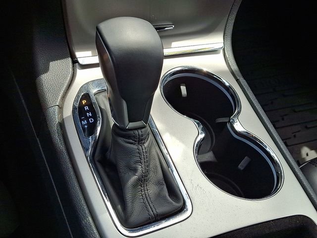 Used 2019 Jeep Grand Cherokee Altitude AWD/4WD image 14