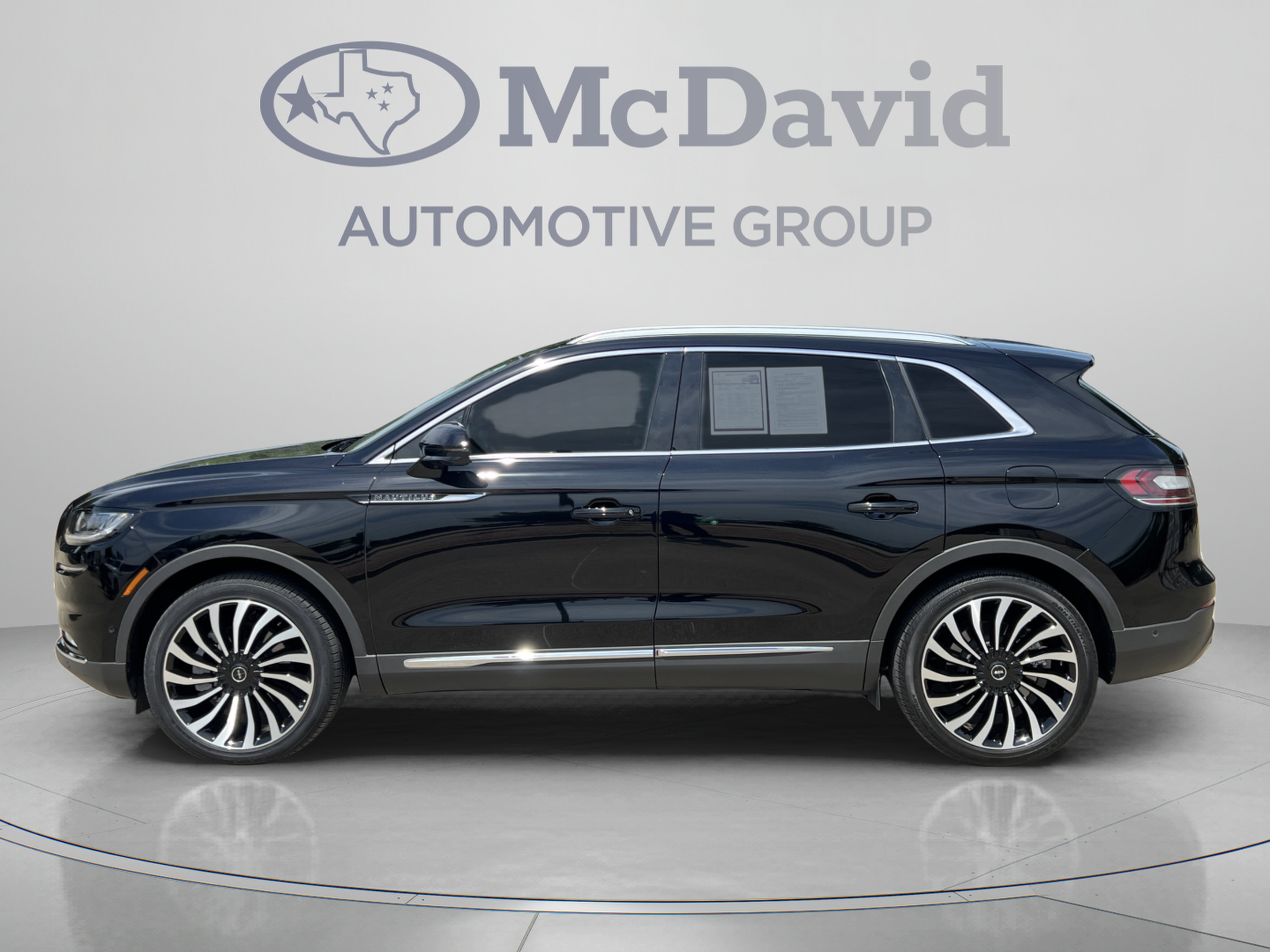 Certified 2023 Lincoln Nautilus Black Label w/ Cargo Utility Package AWD/4WD image 4