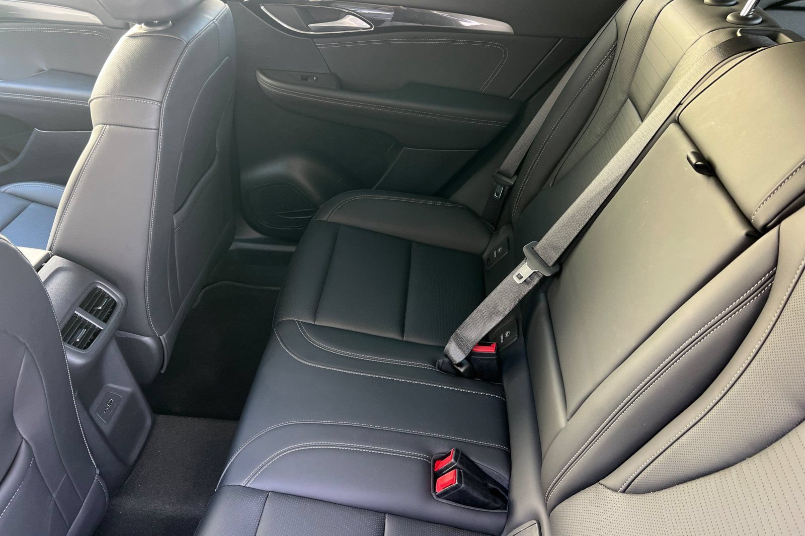 Used 2026 Buick Envision Preferred AWD/4WD image 18