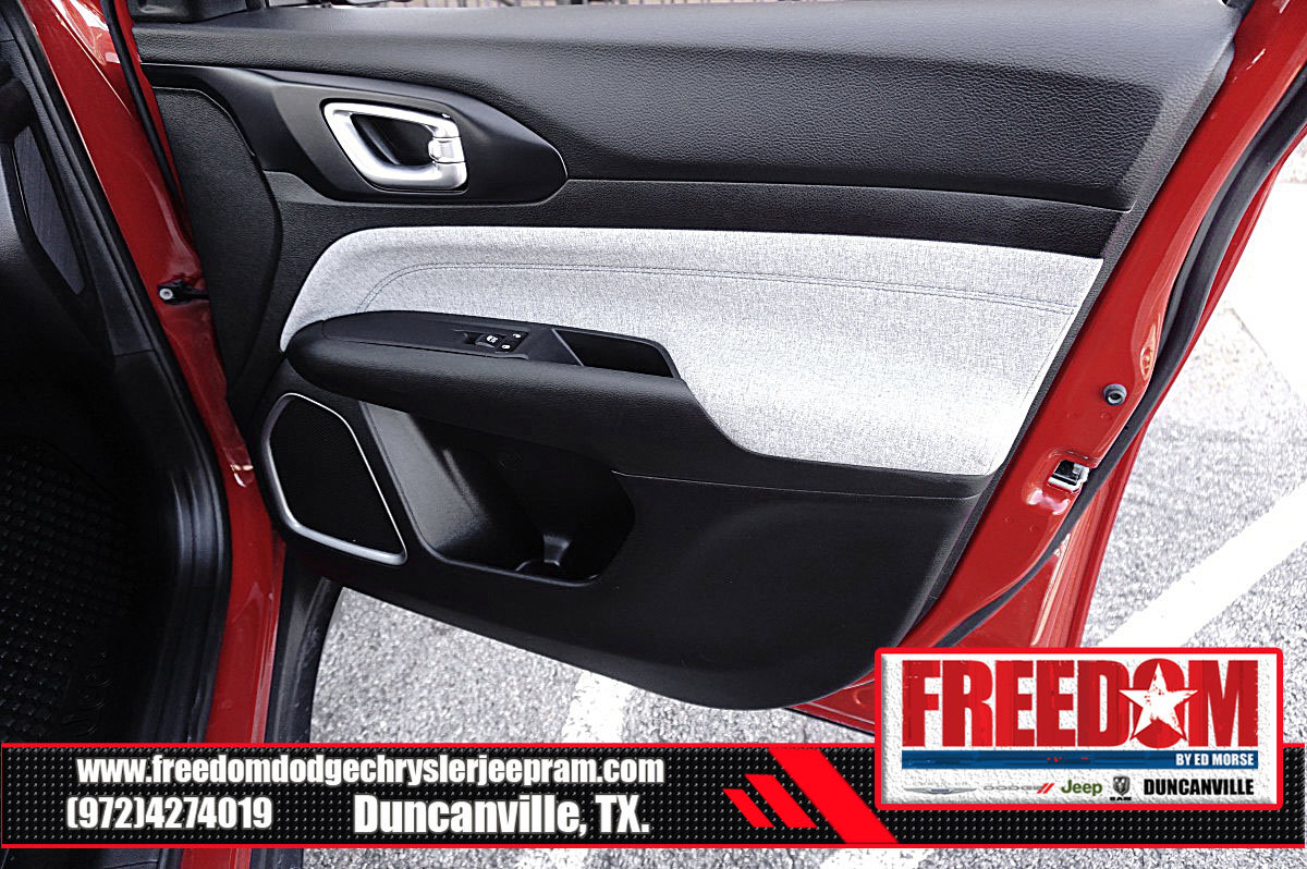 Used 2023 Jeep Compass Latitude w/ Convenience Group image 41