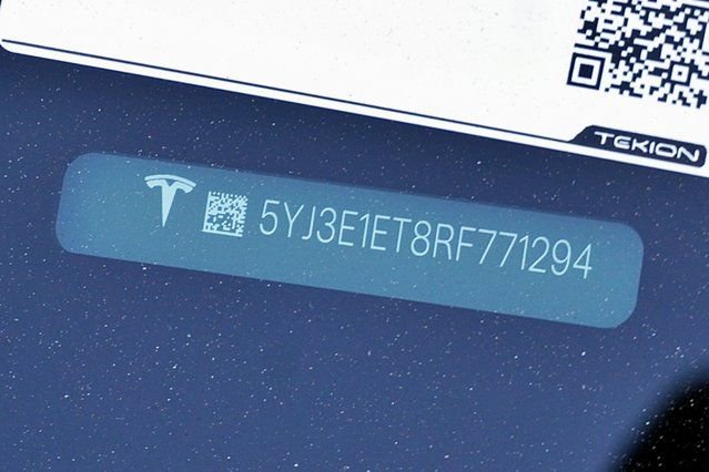 Used 2024 Tesla Model 3 Performance image 39