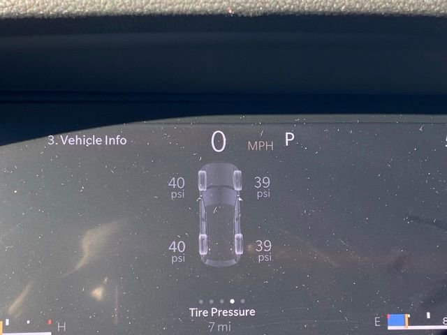 New 2025 Jeep Grand Cherokee Altitude AWD/4WD image 3