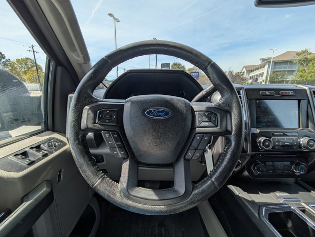 Used 2016 Ford F150 XLT w/ Equipment Group 302A Luxury image 10