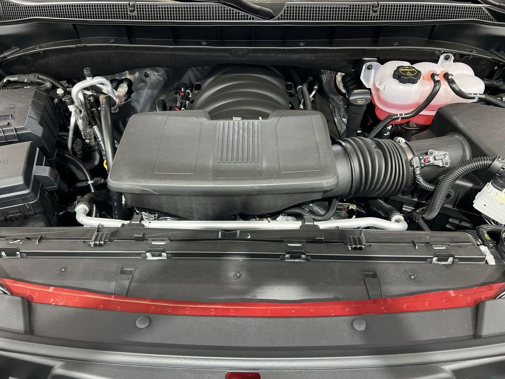 New 2025 Chevrolet Suburban Premier AWD/4WD image 28