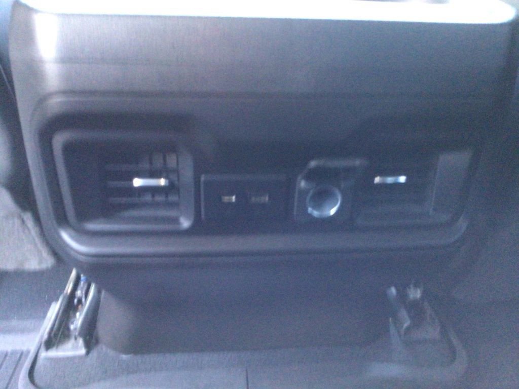 Used 2021 Chevrolet Silverado 1500 LT Trail Boss w/ Bed Protection Package image 18