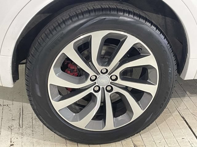 Used 2023 Land Rover Discovery Sport SE R-Dynamic AWD/4WD image 16