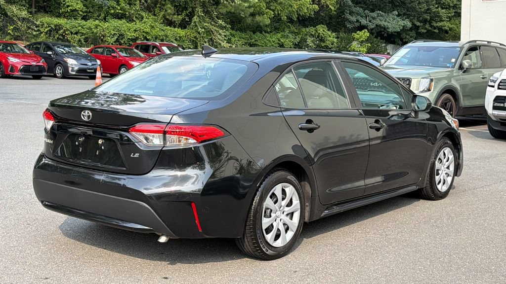 Used 2021 Toyota Corolla LE FWD image 4