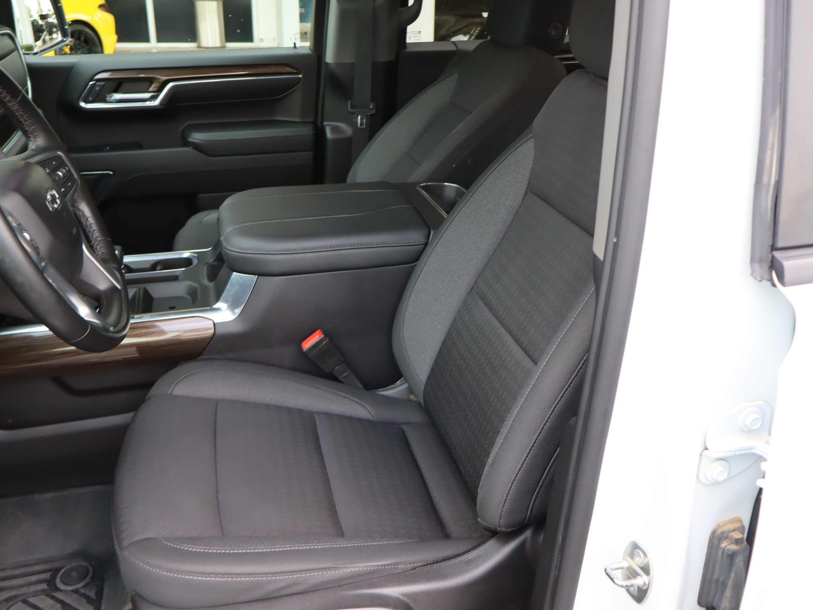 Used 2024 Chevrolet Silverado 1500 LT Trail Boss w/ Protection Package AWD/4WD image 19