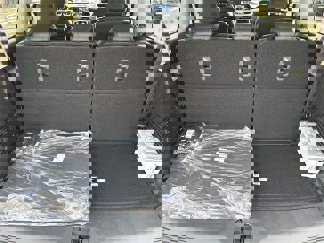 New 2026 Nissan Armada SV image 10