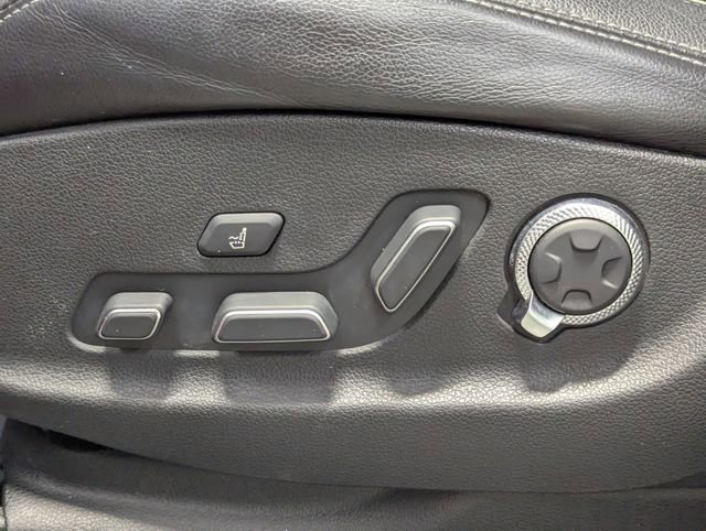 Used 2022 Genesis GV70 3.5T Sport image 11