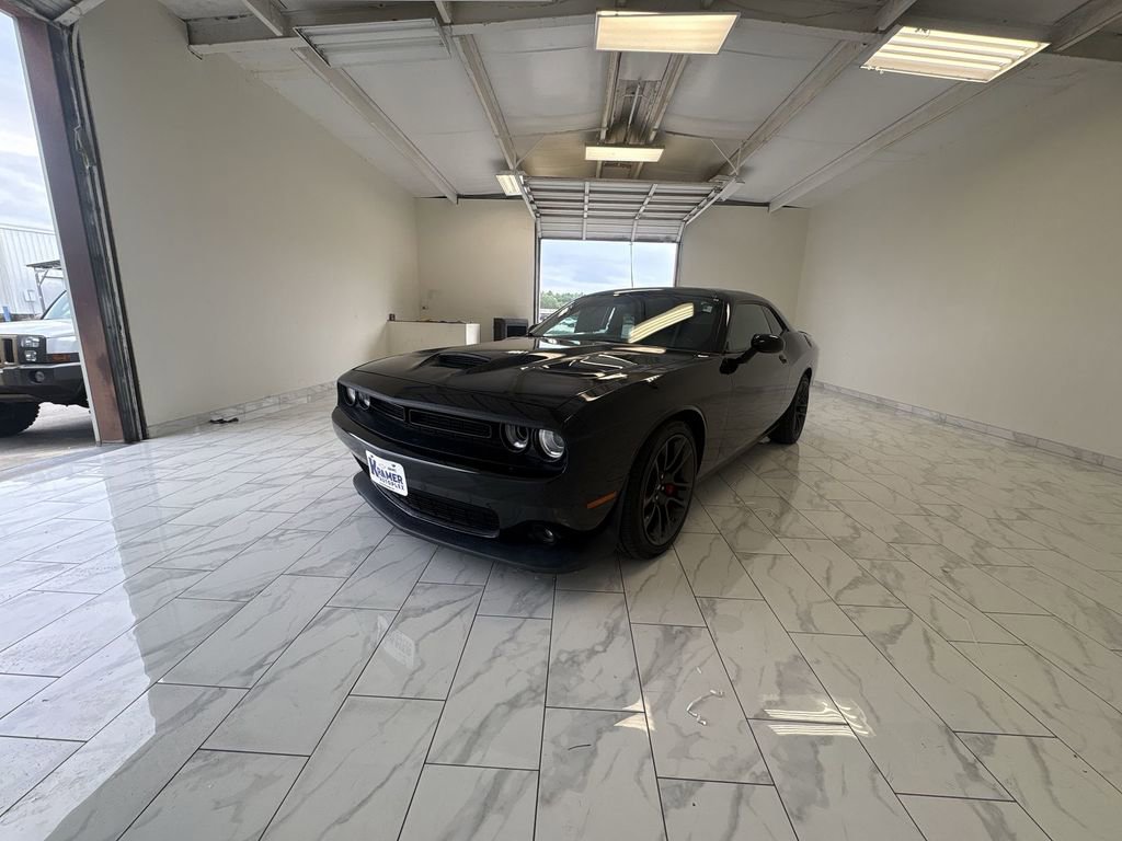 Used 2021 Dodge Challenger R/T Scat Pack w/ Plus Package RWD image 4