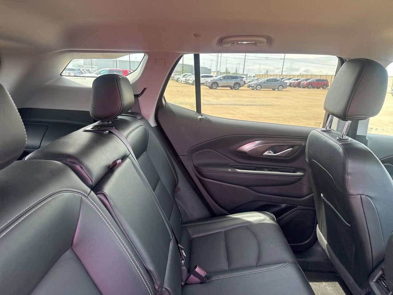 Used 2024 GMC Terrain SLT w/ Infotainment Package II AWD/4WD image 30