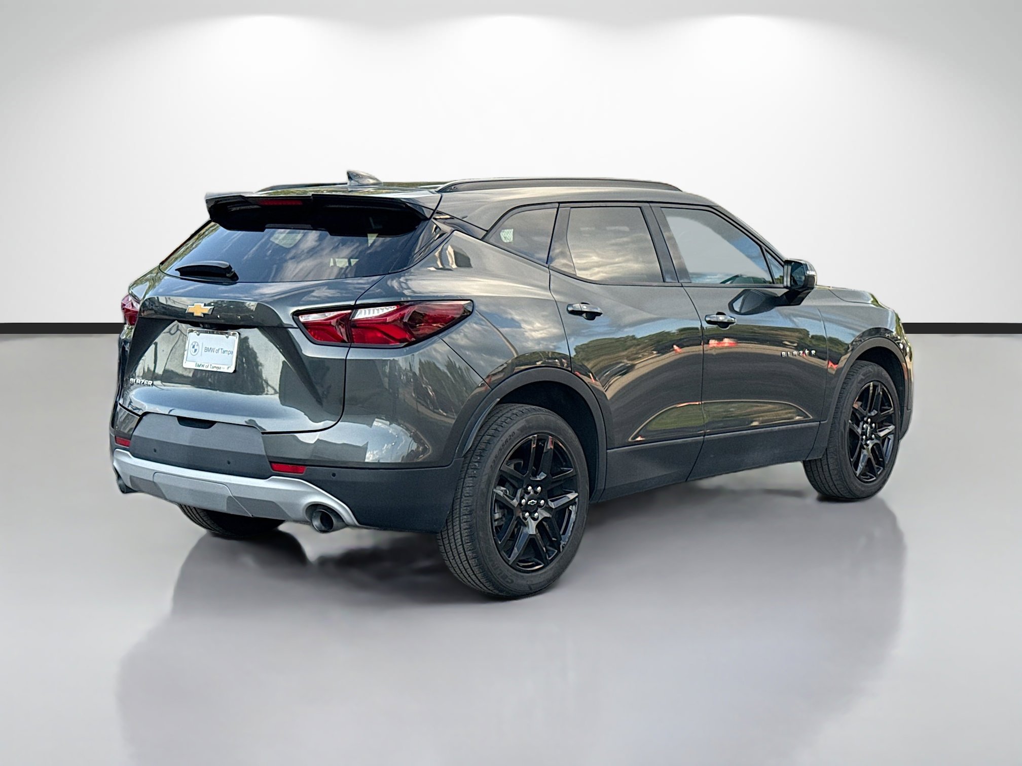Used 2020 Chevrolet Blazer LT w/ Sound & Technology Package FWD image 3