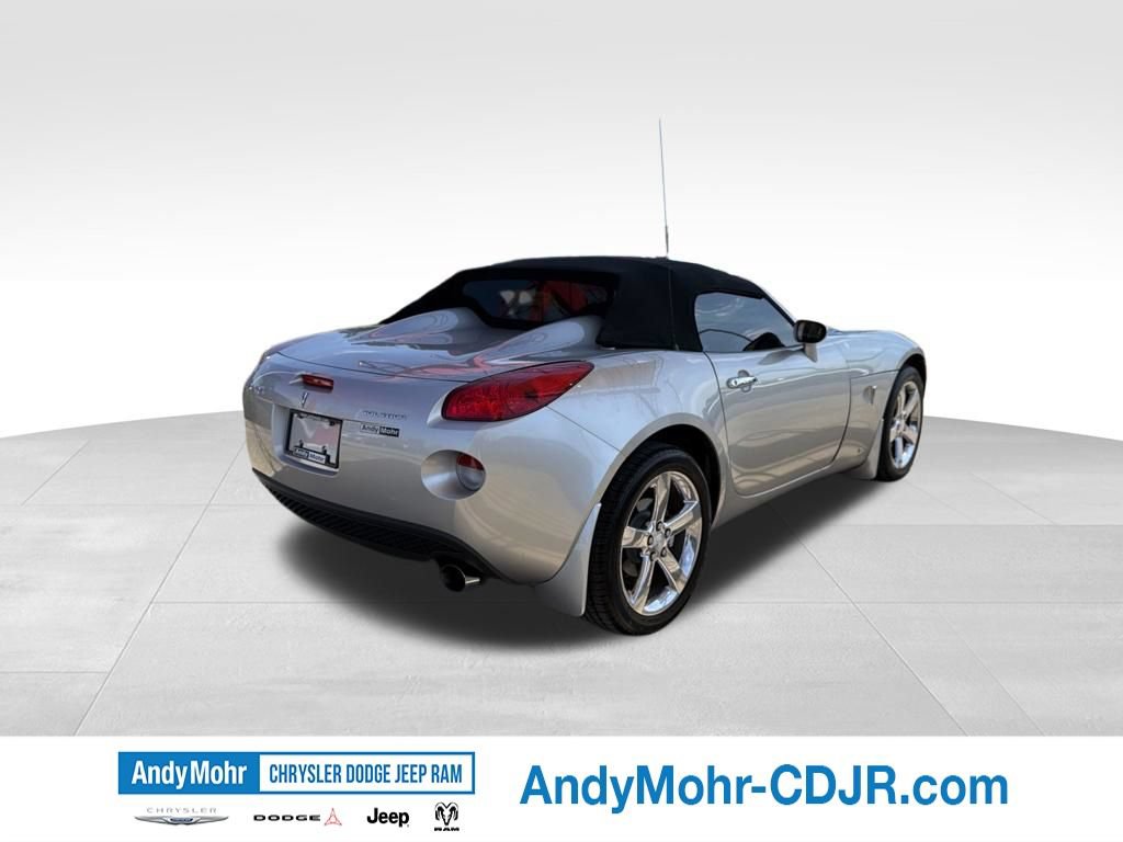 Used 2007 Pontiac Solstice Convertible w/ Premium Package RWD image 7
