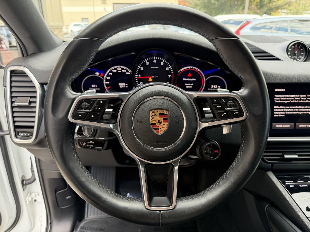 Used 2022 Porsche Cayenne Coupe image 31
