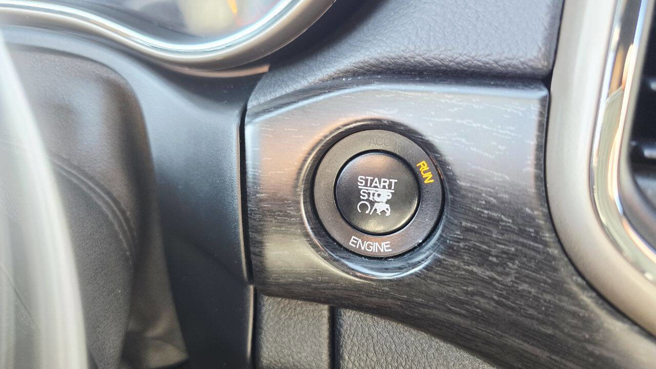 Used 2015 Jeep Grand Cherokee Laredo image 22