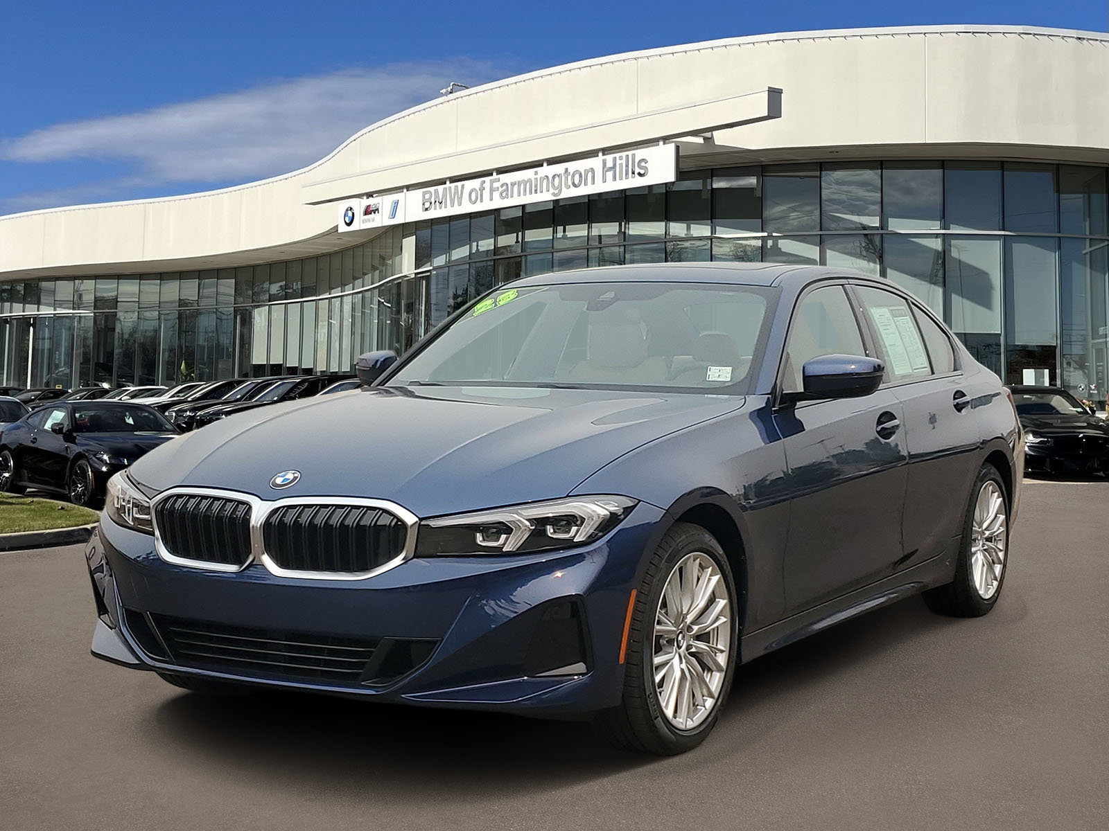 Used 2023 BMW 330i xDrive Sedan w/ Driving Assistance Package AWD/4WD image 1