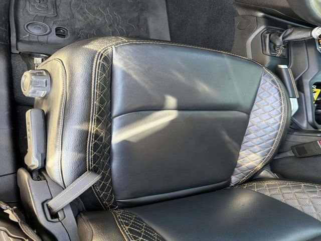 Used 2021 Jeep Wrangler Unlimited Sahara image 9