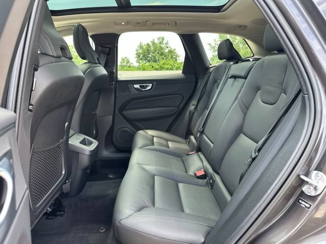Certified 2023 Volvo XC60 B5 Plus w/ Climate Package AWD/4WD image 13