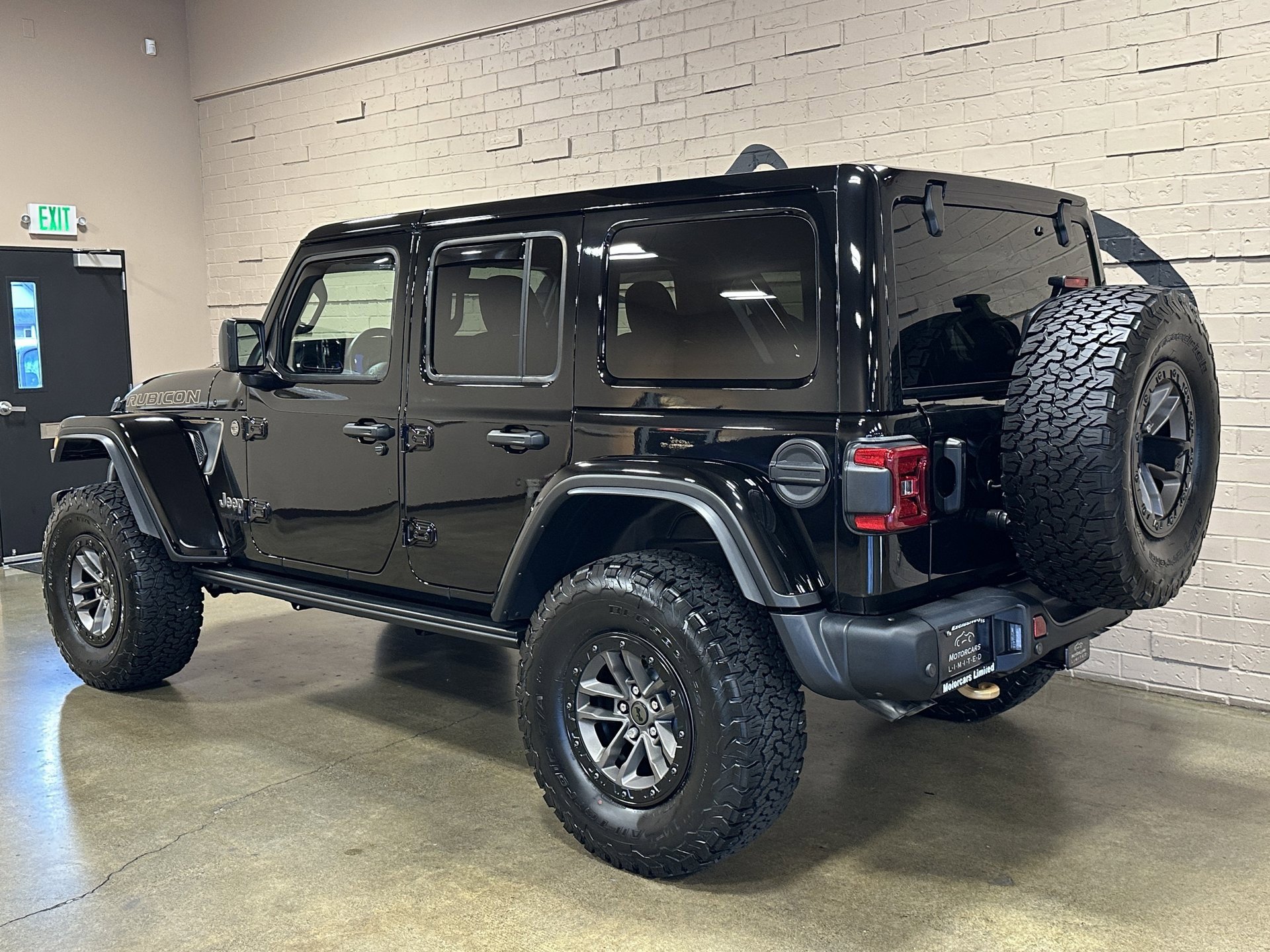 Used 2024 Jeep Wrangler Unlimited Rubicon 392 image 8