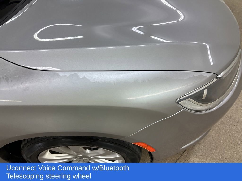 Used 2015 Chrysler 200 Limited image 16