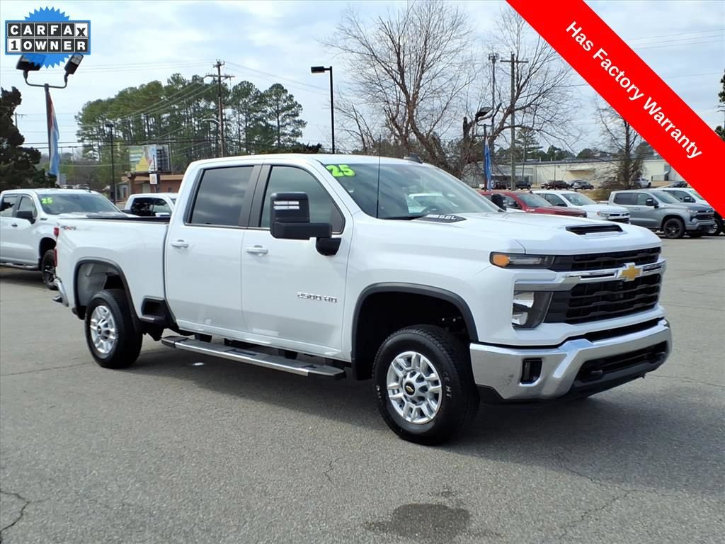 Used 2025 Chevrolet Silverado 2500 LT w/ Convenience Package AWD/4WD image 7