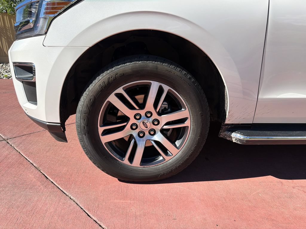 Used 2022 Ford Expedition Max Limited AWD/4WD image 42