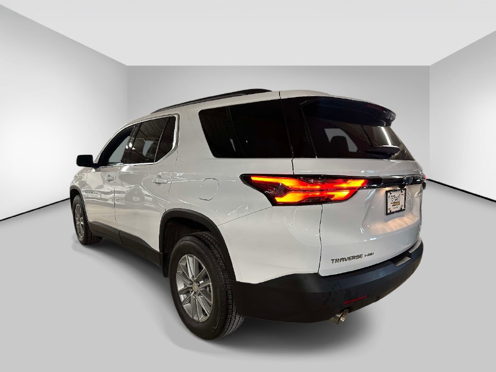 Used 2023 Chevrolet Traverse LT AWD/4WD image 3