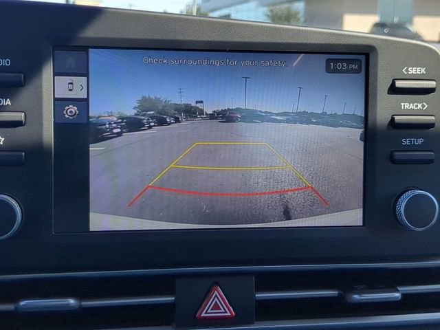 Used 2025 Hyundai Elantra SE image 18