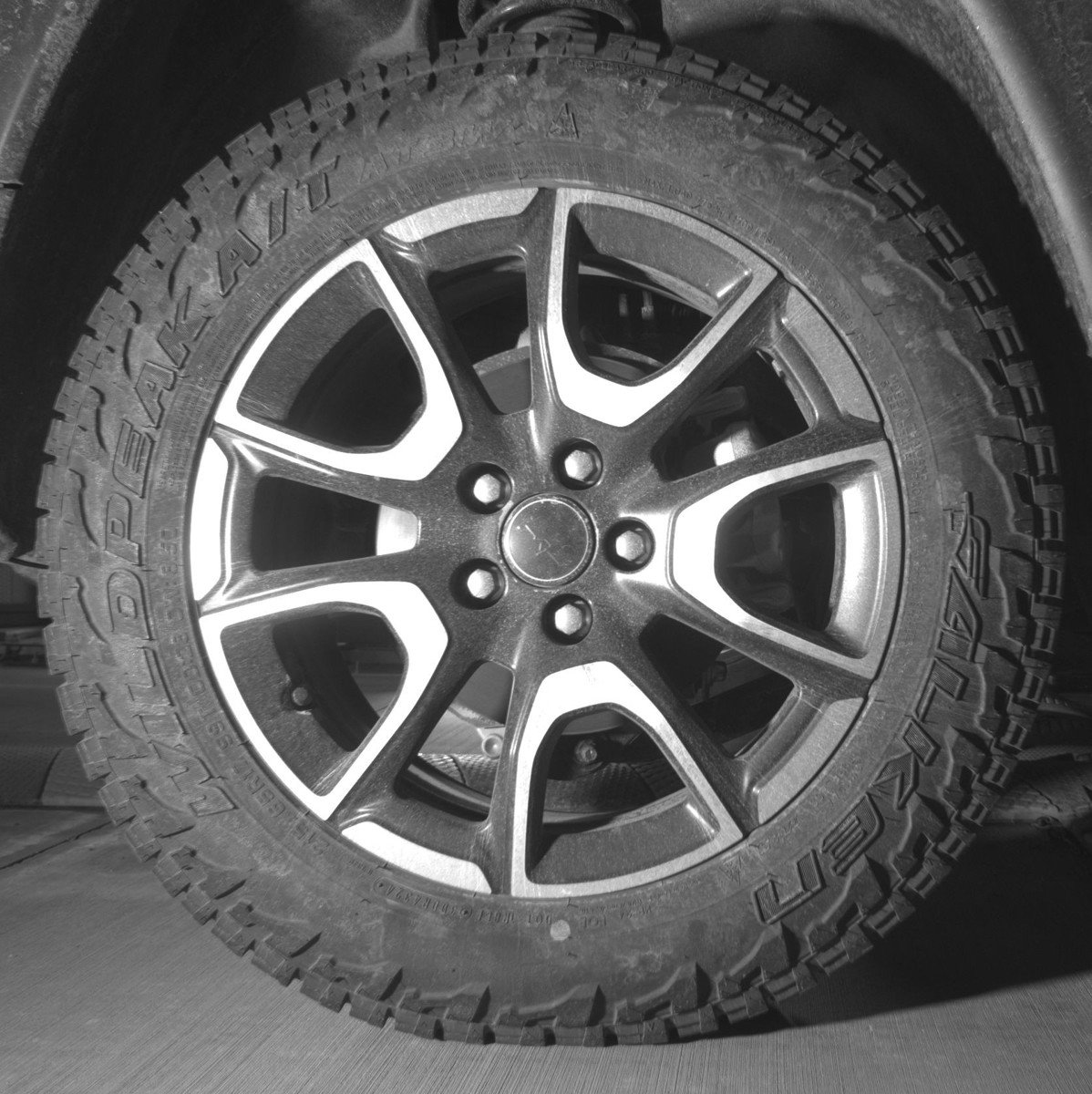 Used 2025 Jeep Compass Trailhawk image 15
