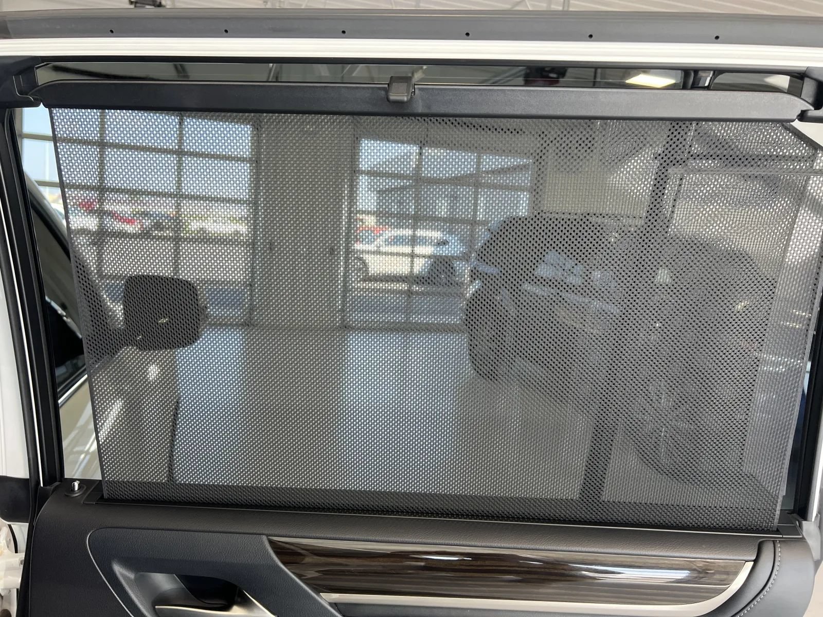 Used 2021 Lexus LX 570 4WD w/ Sport Package image 29