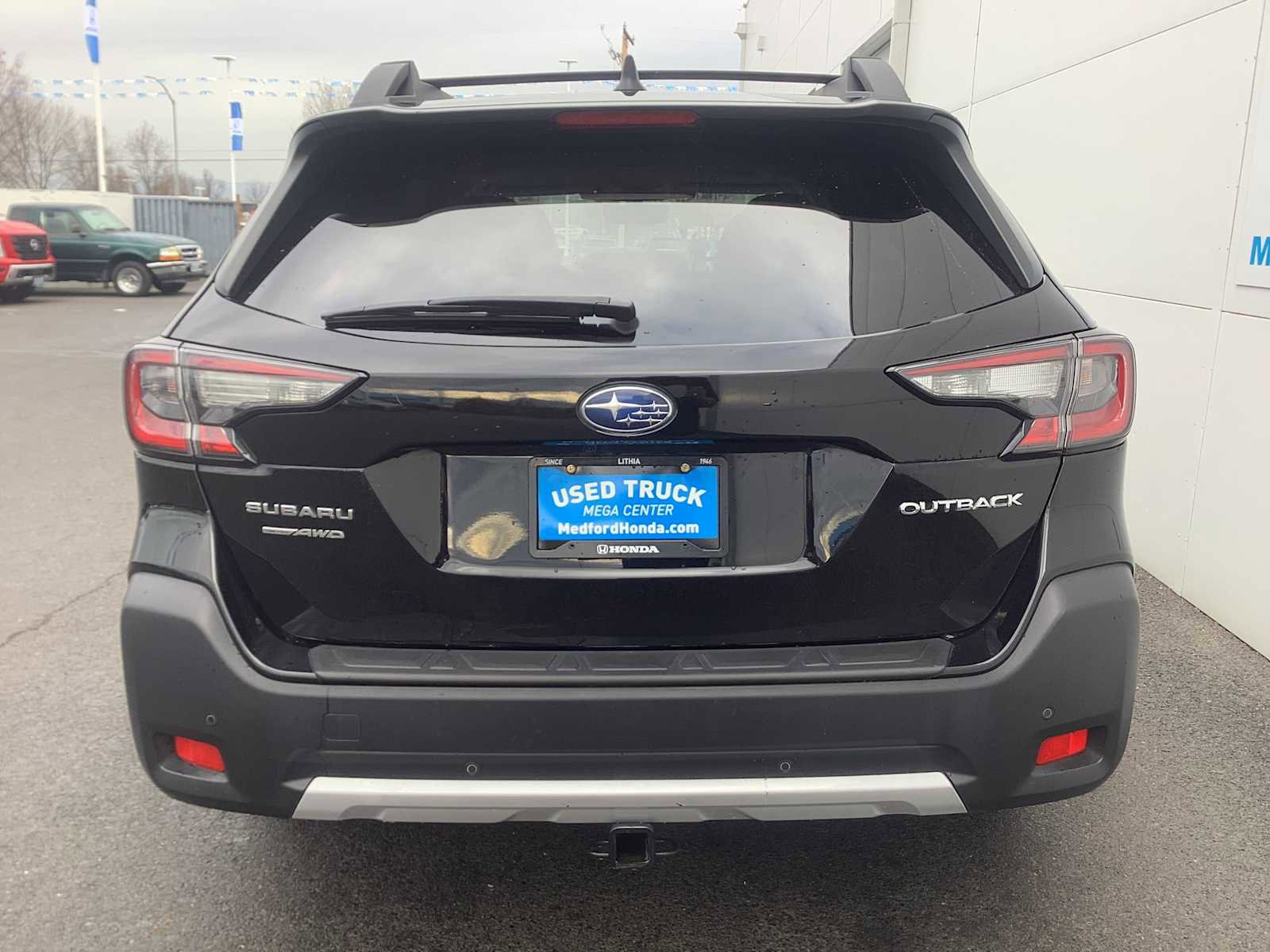 Used 2025 Subaru Outback Limited image 5