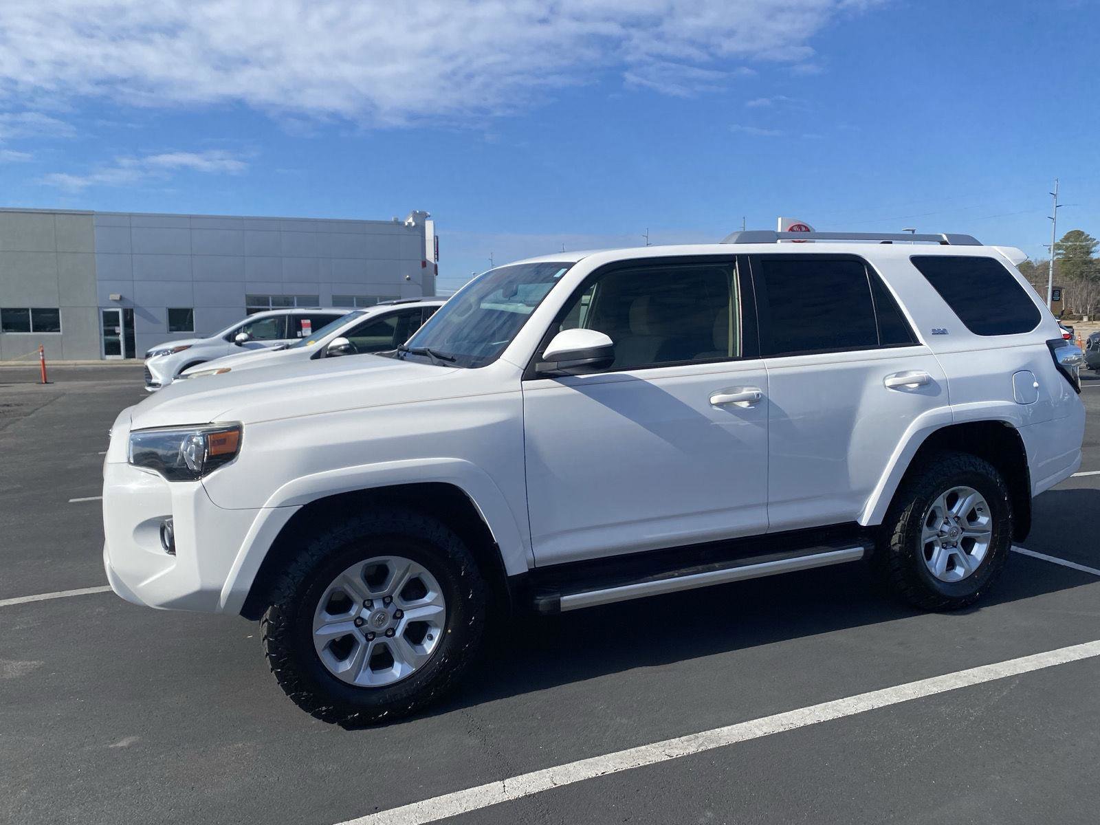 Used 2017 Toyota 4Runner SR5 image 4
