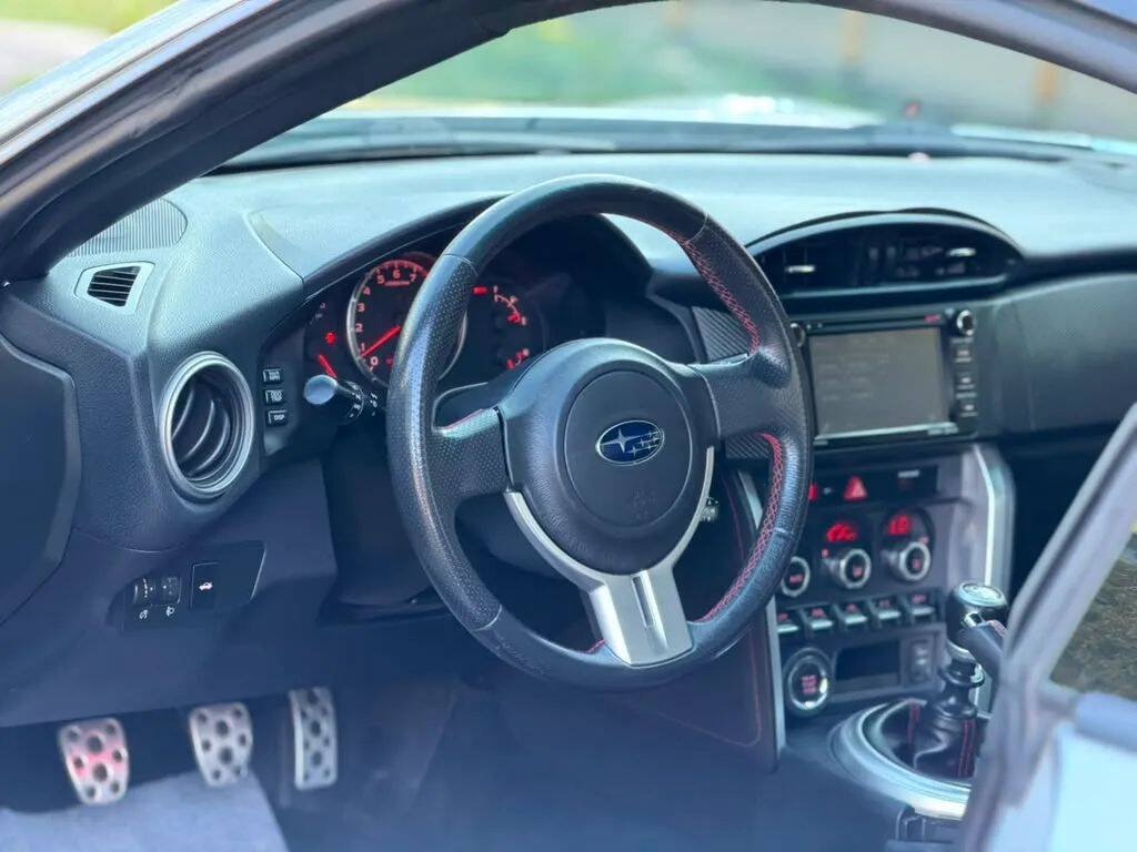 Used 2016 Subaru BRZ Limited RWD image 12