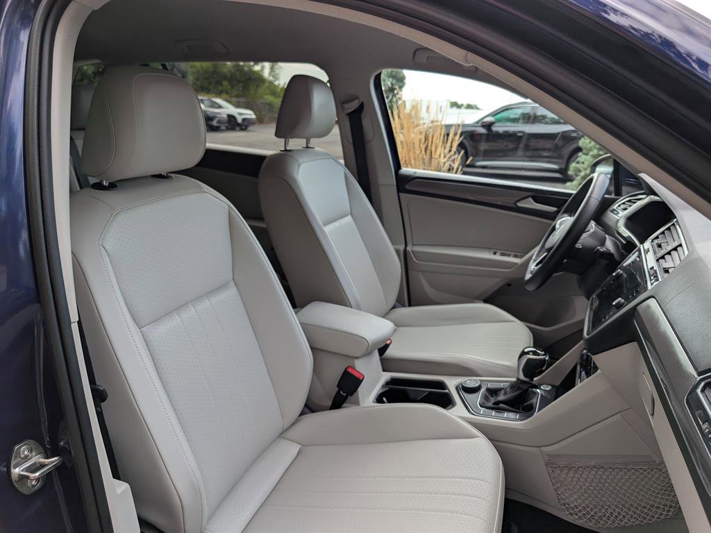 Used 2022 Volkswagen Tiguan SE image 13