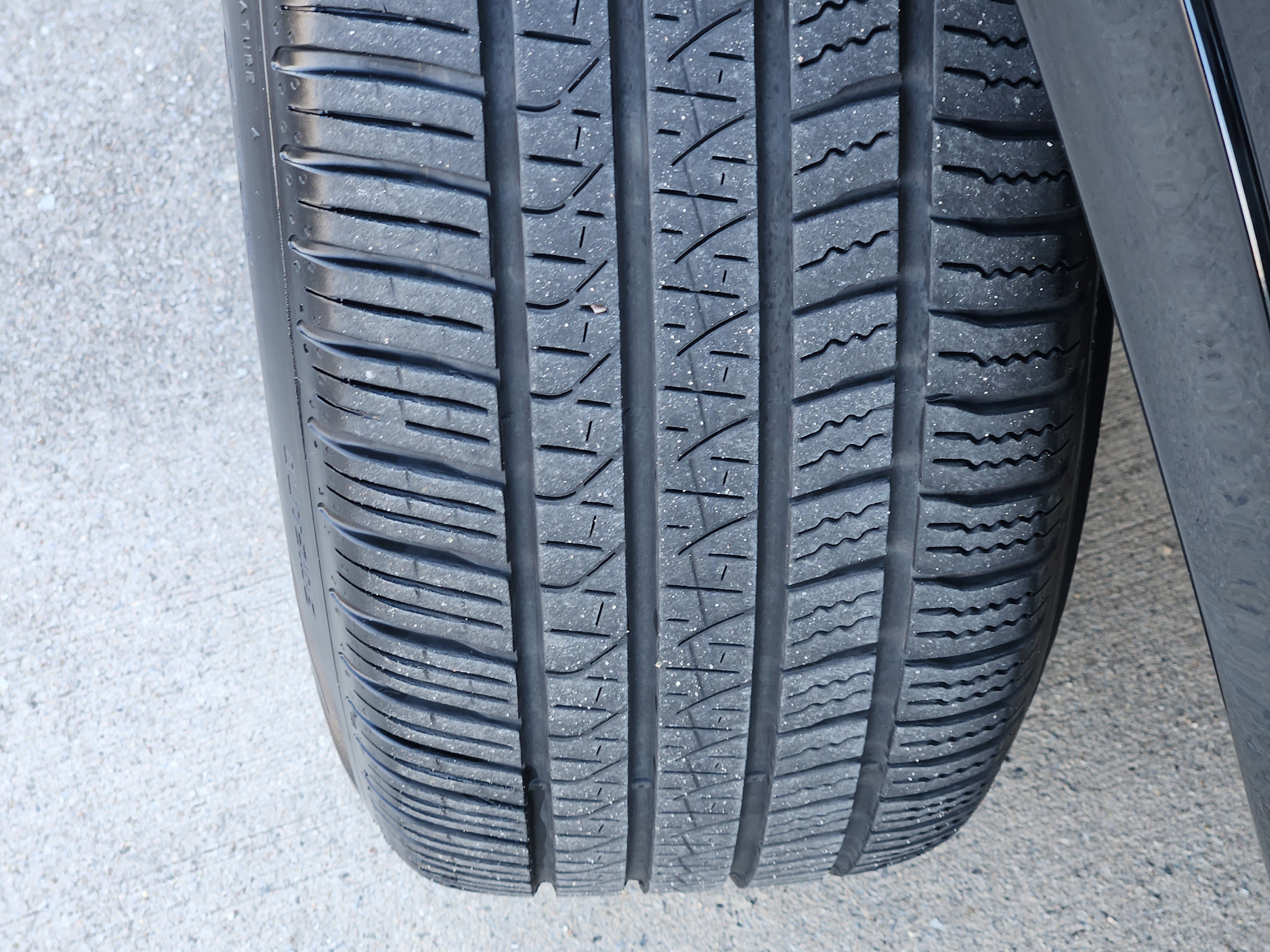 Certified 2025 Land Rover Discovery Sport S image 12