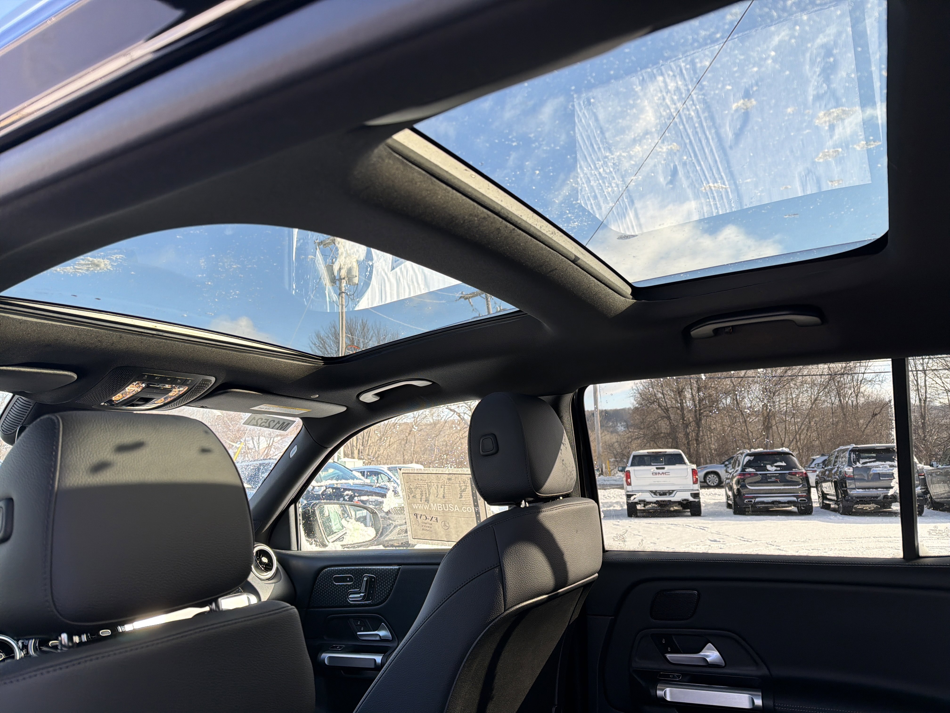 Used 2026 Mercedes-Benz GLB 250 4MATIC image 24