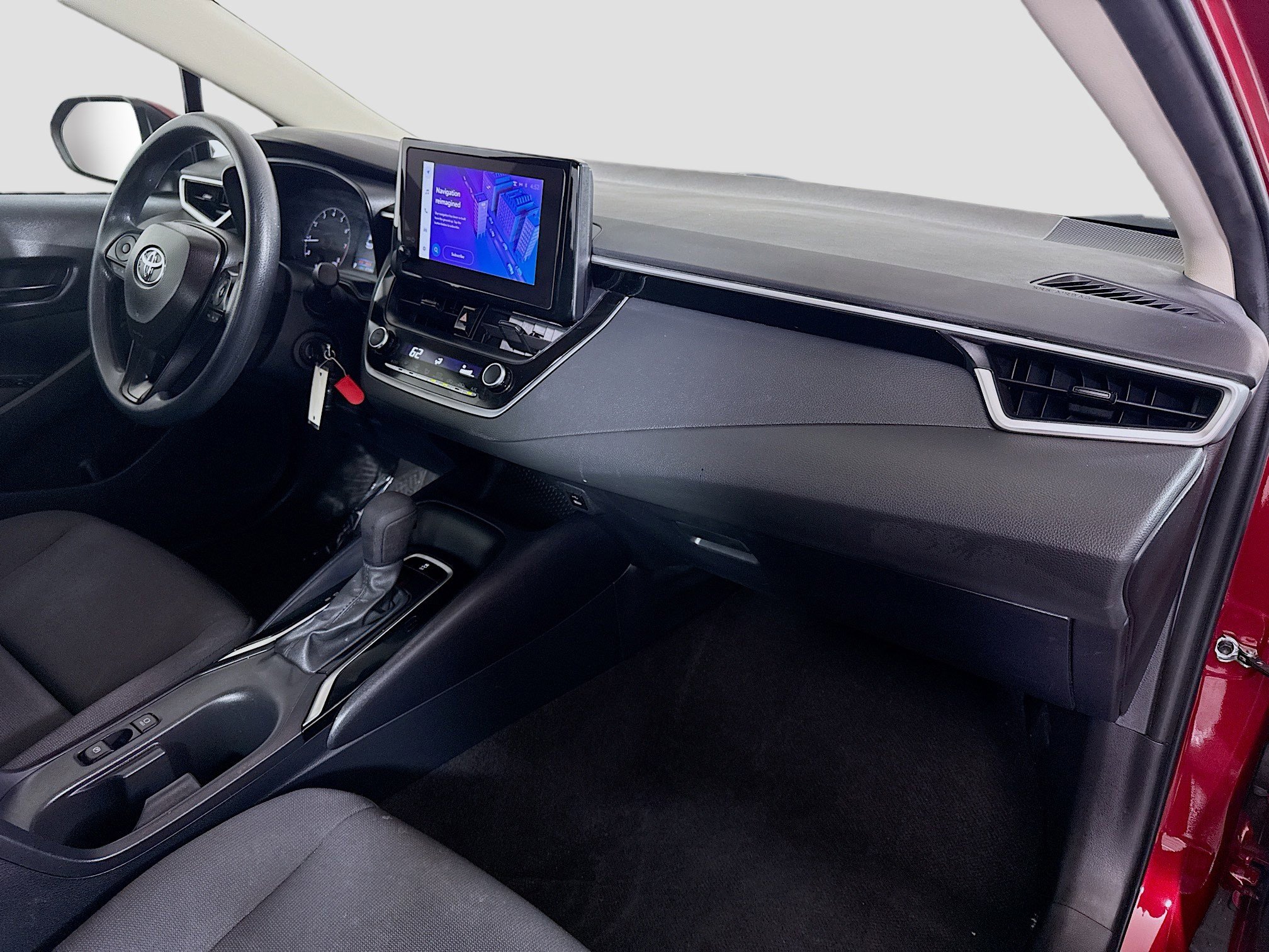 Used 2024 Toyota Corolla LE image 29