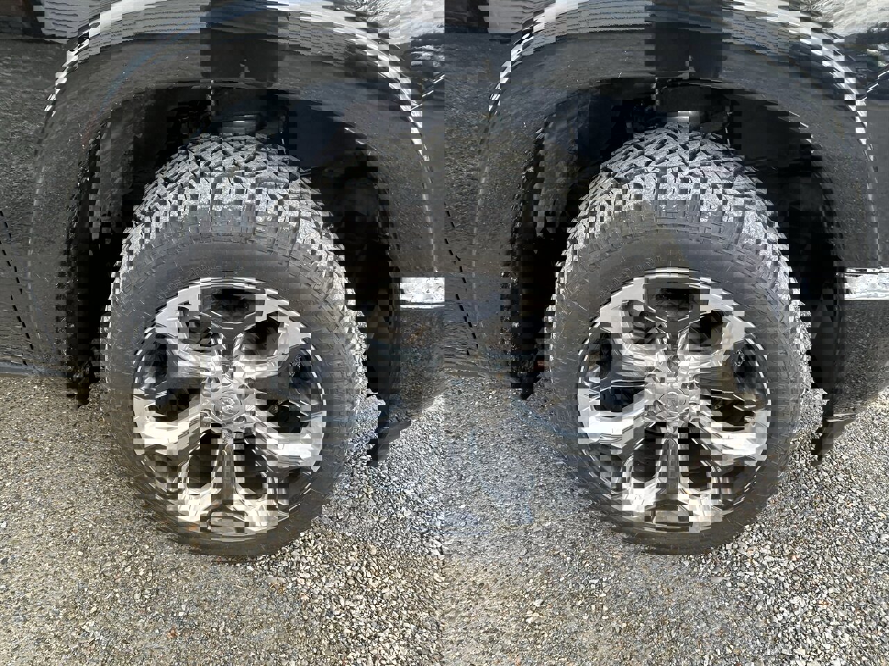 Used 2022 RAM 1500 Limited w/ Body-Colour Bumper Group image 37